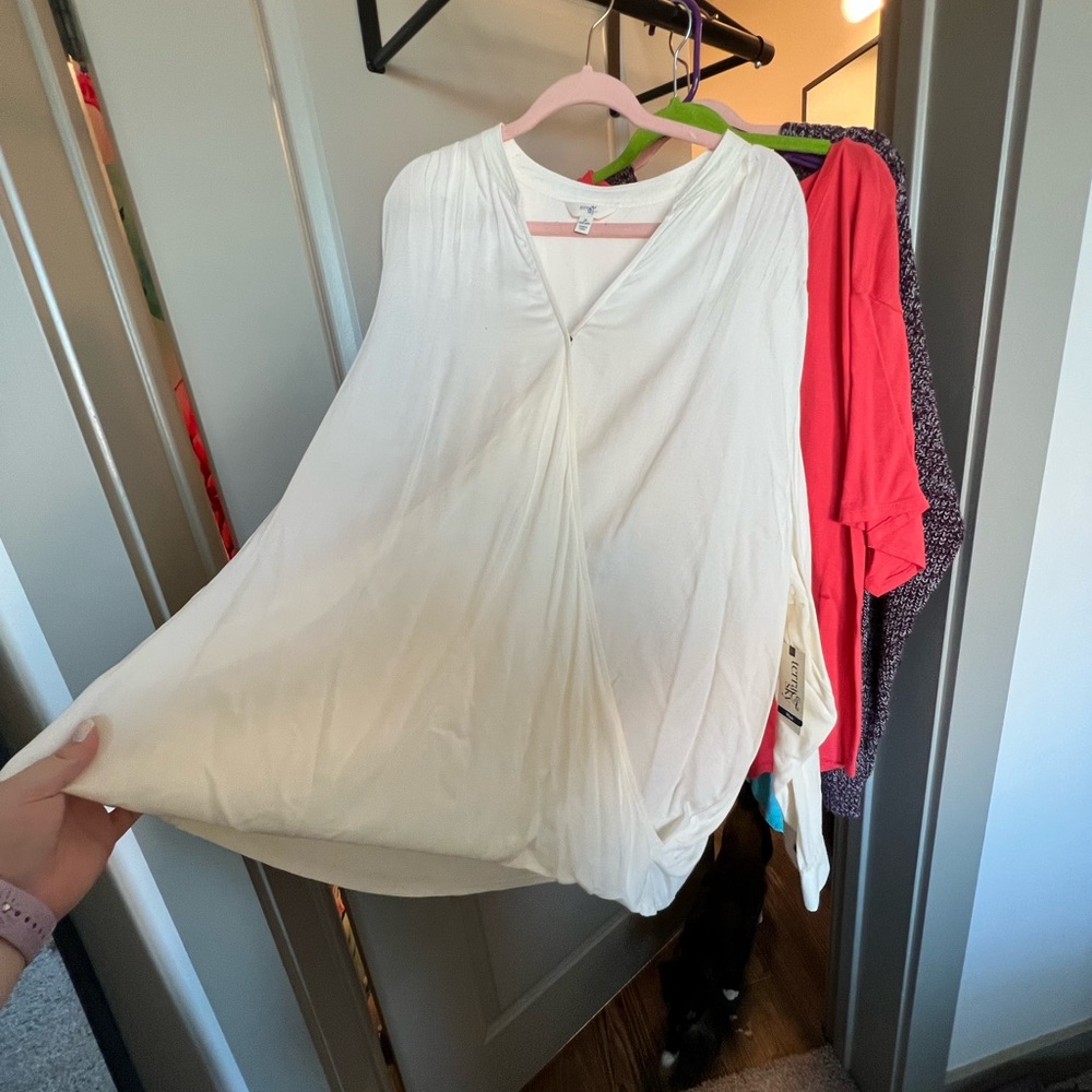 White Terra & Sky flowy shirt